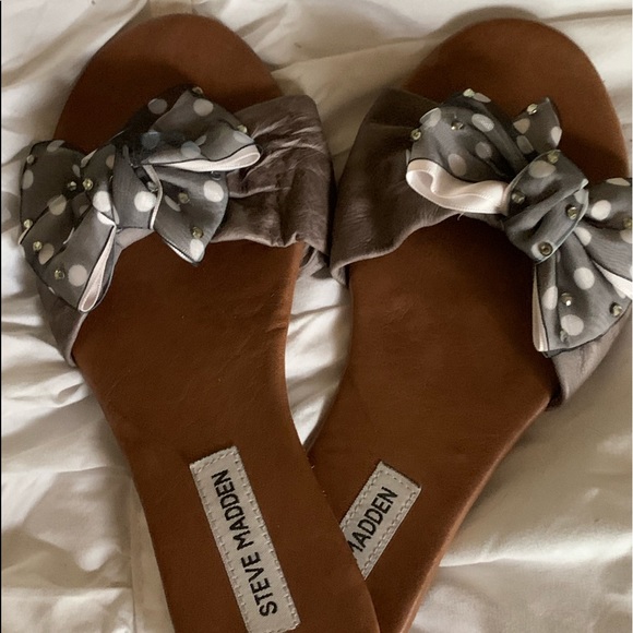 Steve Madden Shoes - Darling Steve Madden flats! Euro size 37